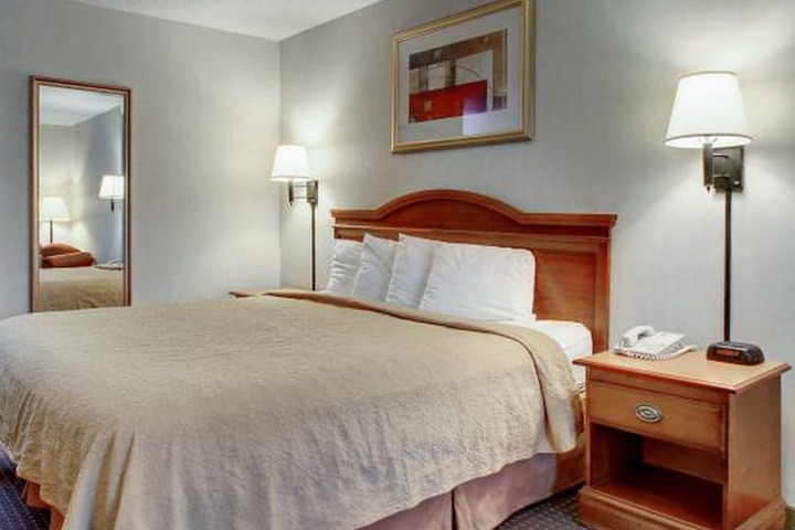 Room 26 of 34