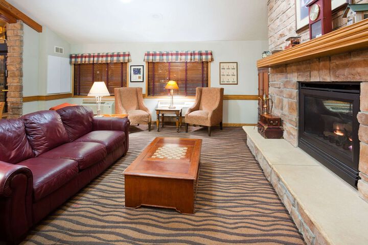 Hotel Interior 17 of 52