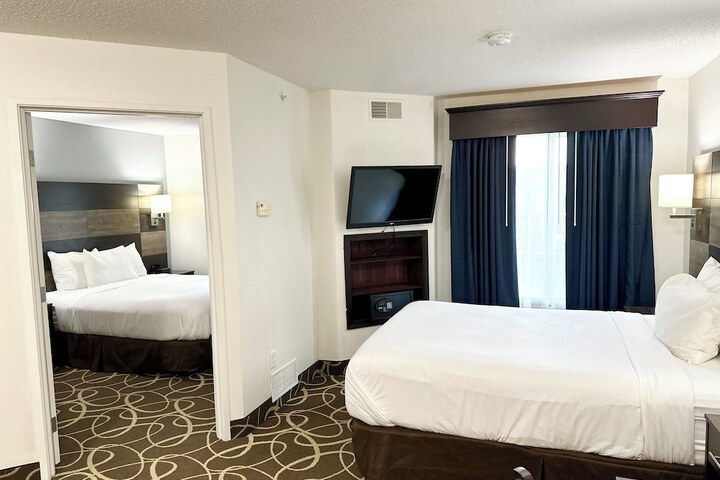 Room 59 of 109