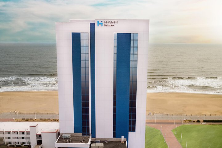 Hyatt House Virginia Beach / Oceanfront