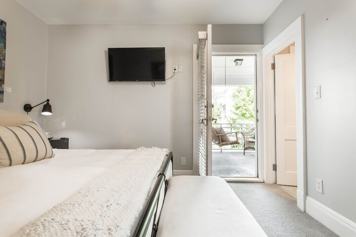 Room 72 of 127