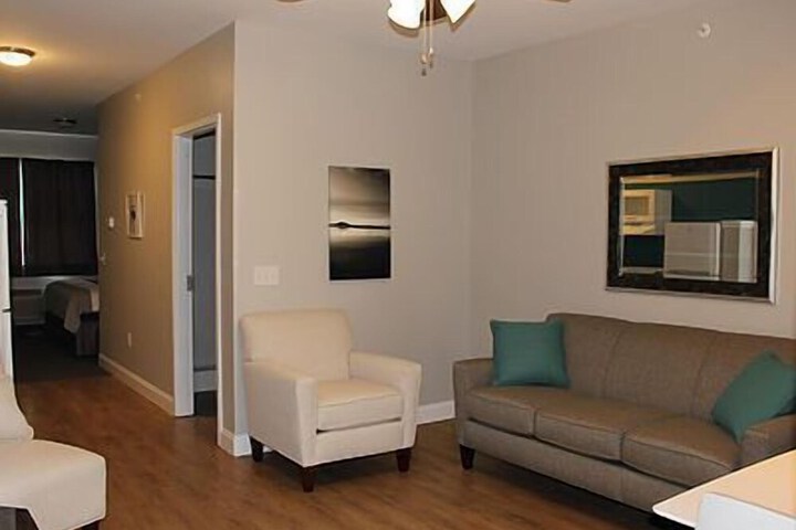 The Acorn Suites