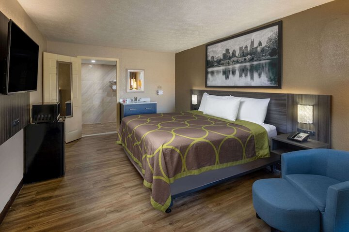 Room 16 of 26