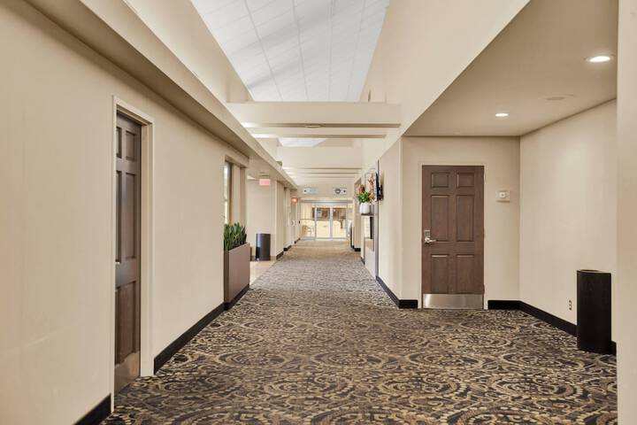 Superior Inn Hotel and Conference Centre Thunder Bay