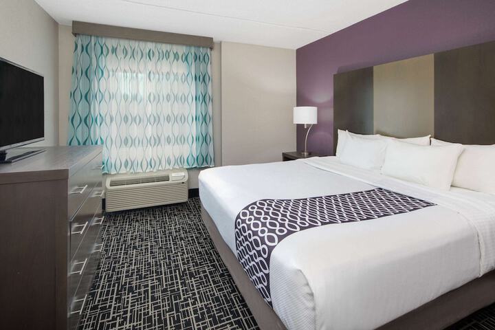 Room 44 of 60