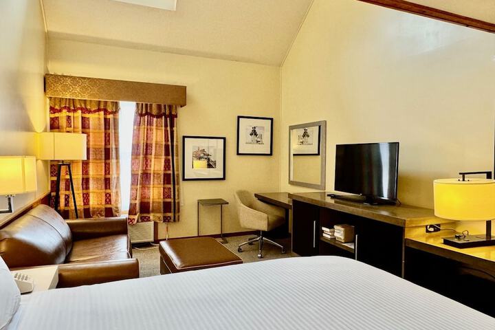 Room 18 of 73