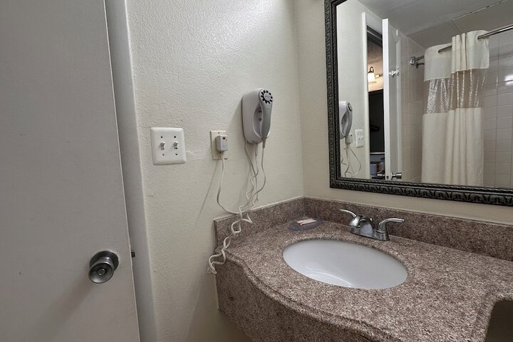 Room 54 of 78