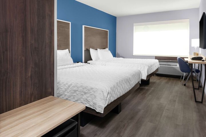 Room 10 of 25
