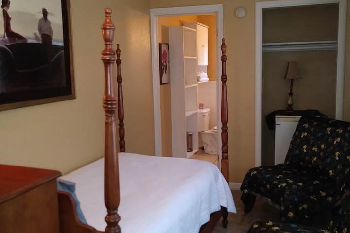Room 38 of 49