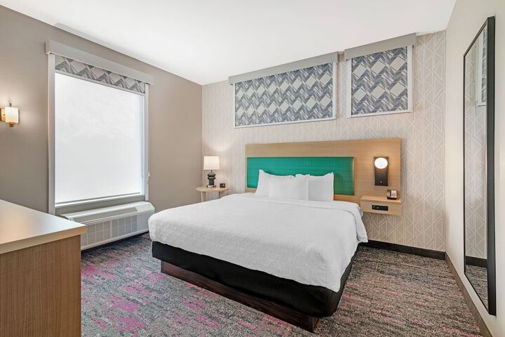 Home2 Suites by Hilton Queensbury Lake George