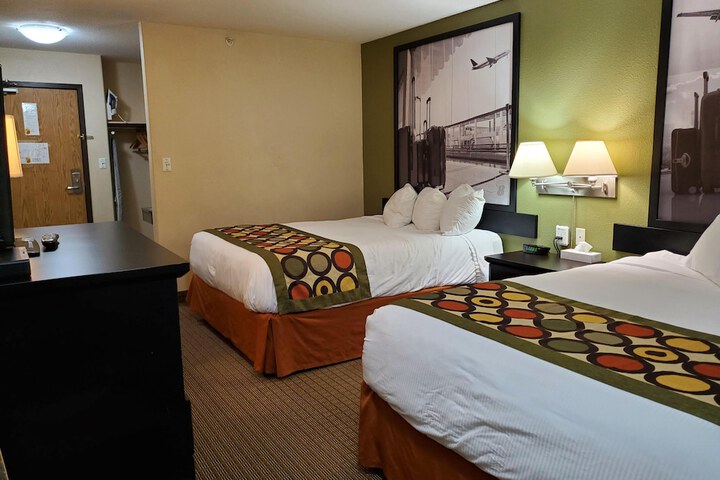 Super 8 by Wyndham Edmonton International Airport