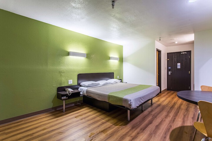Room 44 of 48