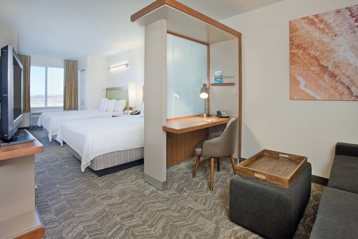 Room 15 of 21