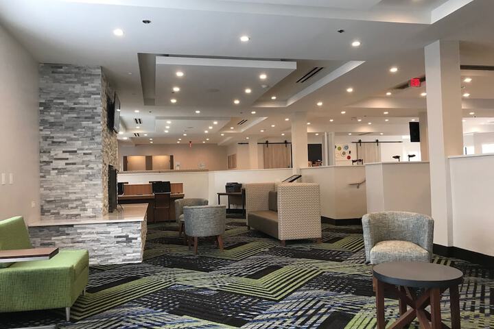Holiday Inn Express Naperville by IHG