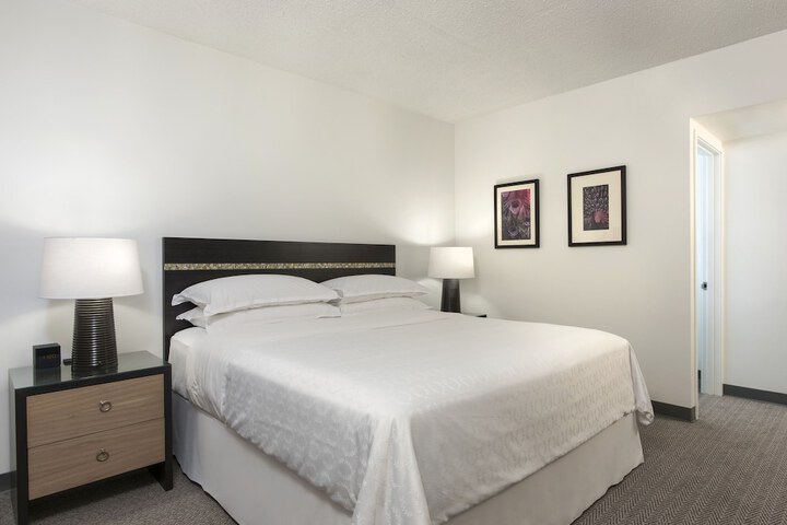 Room 65 of 109