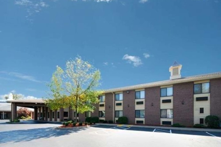 Hotel 4 of 32