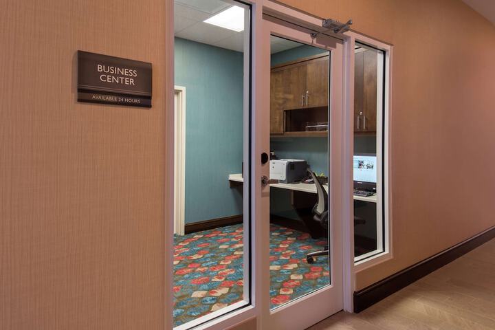 Business Center 68 of 68