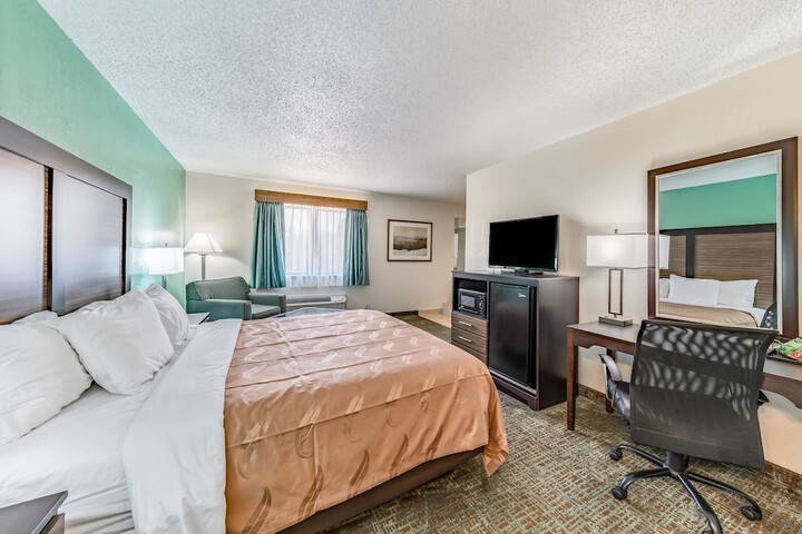 Room 37 of 59