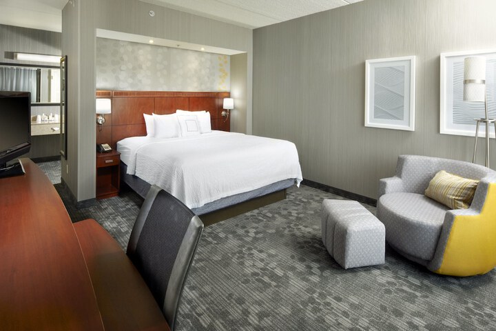 Room 14 of 34