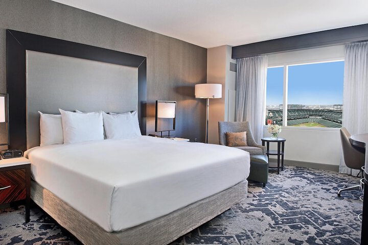 Hilton Baltimore Inner Harbor