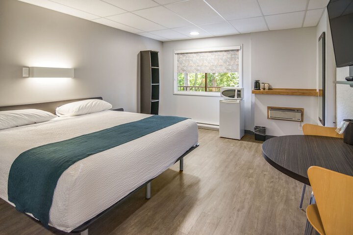 Room 35 of 51