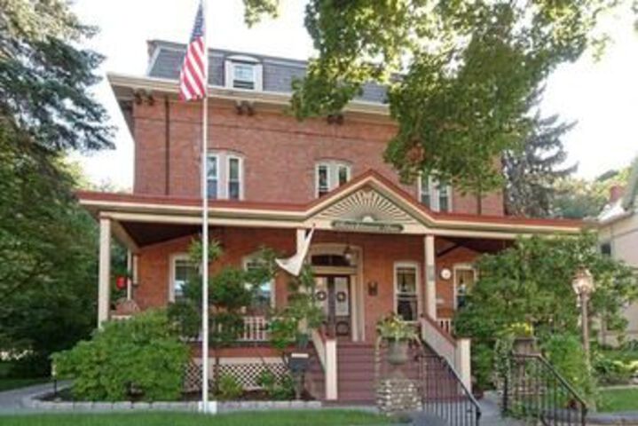 Bricktown Inn