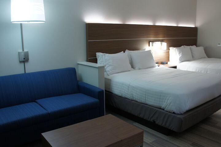 Room 18 of 62
