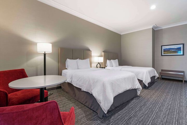 Best Western Plus Kelowna Hotel & Suites