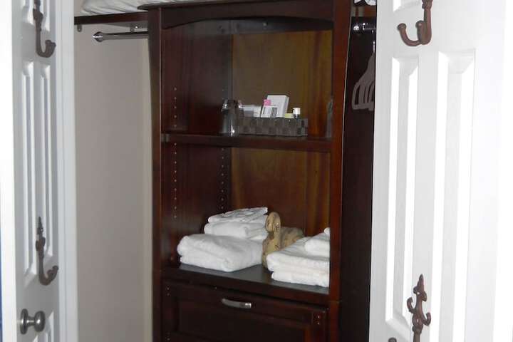 Wenzlers Landing Bed & Breakfast