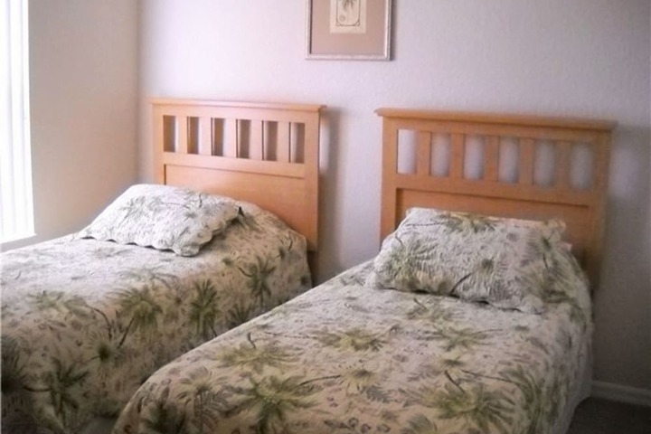 Room 15 of 32