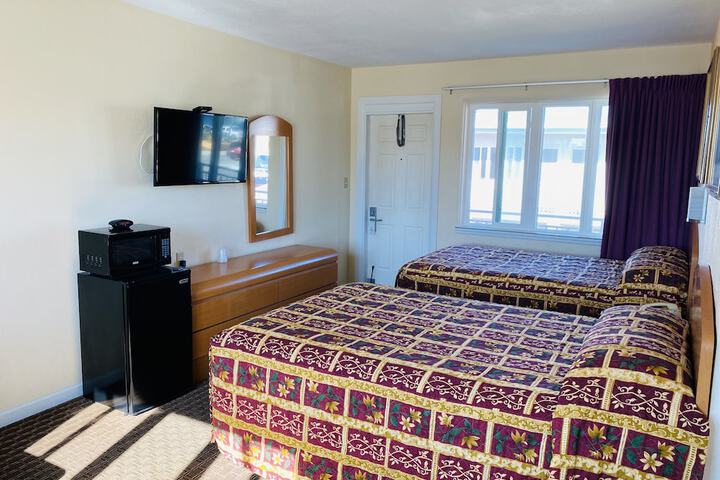 Room 17 of 27