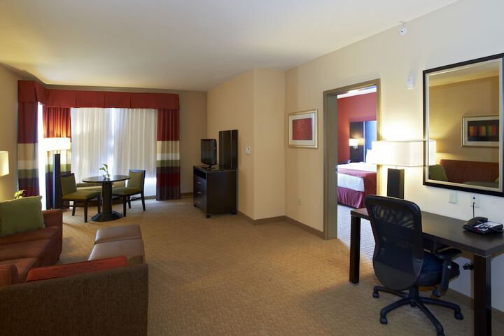 Room 25 of 40