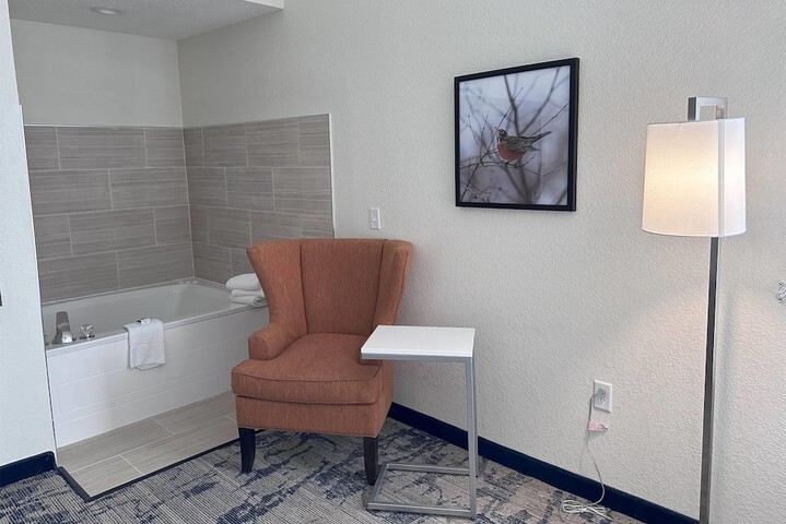 La Quinta Inn & Suites by Wyndham Milwaukee SW New Berlin