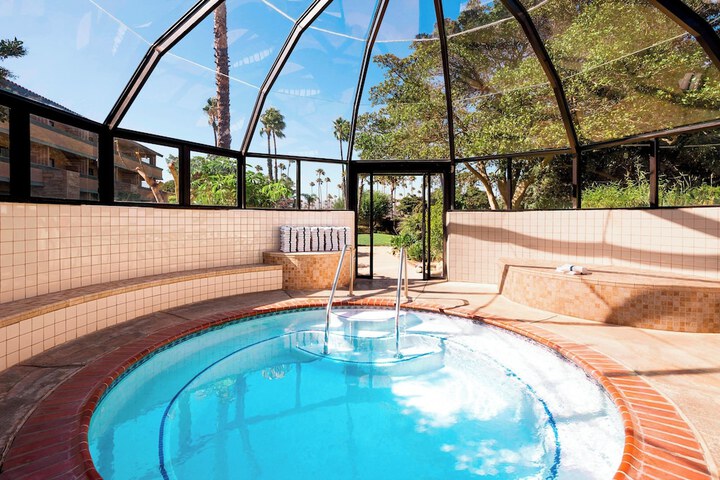 Four Points by Sheraton Ventura Harbor Resort