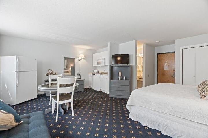 Room 9 of 23