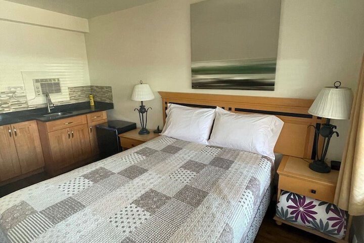 Room 32 of 62