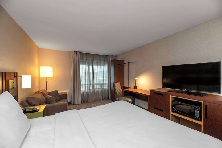 Room 20 of 37
