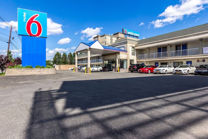 Motel 6 Elizabeth NJ - Newark Liberty Intl Airport