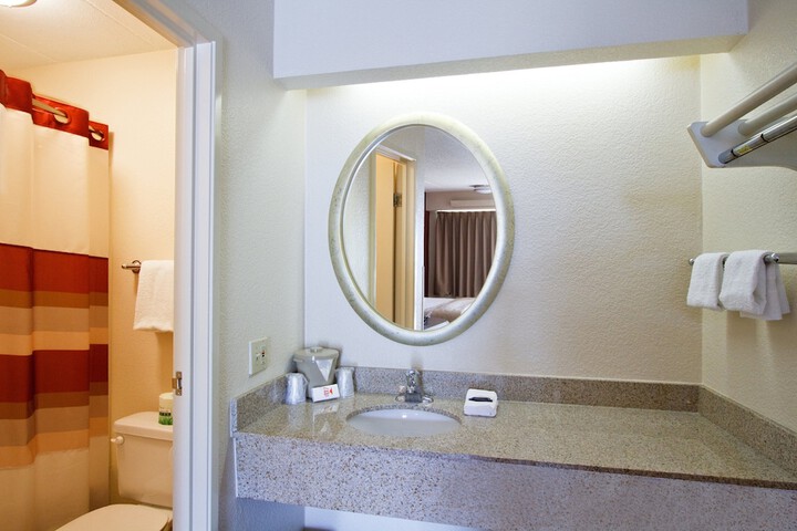 Room 8 of 26