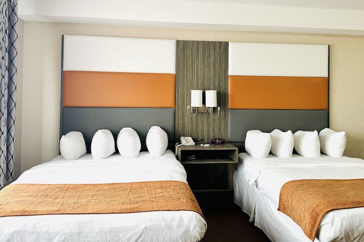 Room 37 of 59