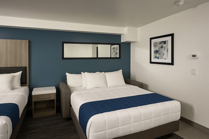 Oyster Bay Inn & Suites