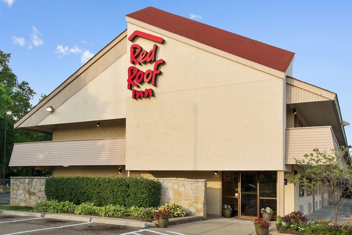 Red Roof Inn Detroit - Roseville / St. Clair Shores