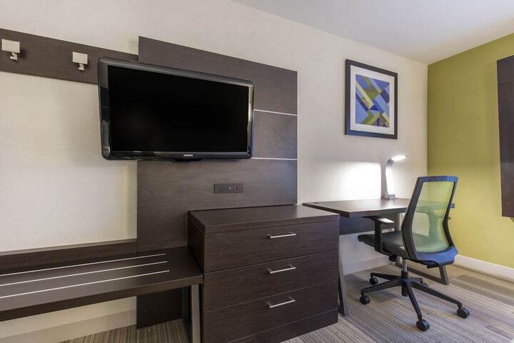 Room 19 of 59