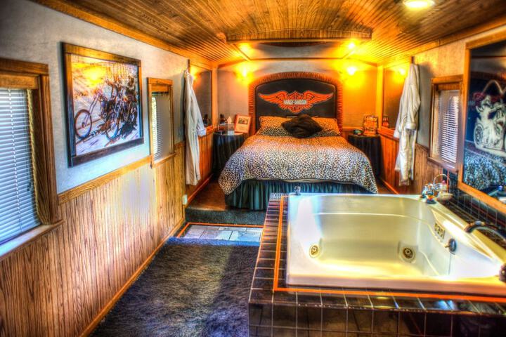 Featherbed Railroad B & B Resort