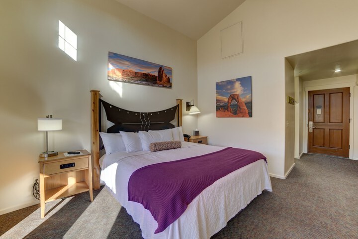 Room 28 of 72