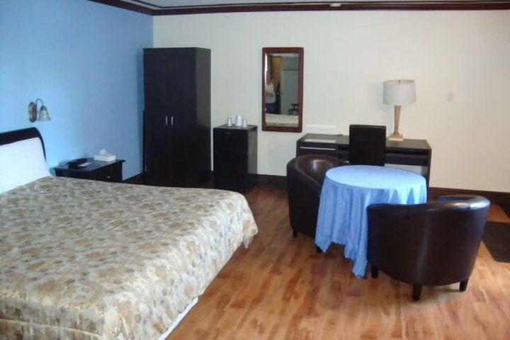 Room 29 of 43
