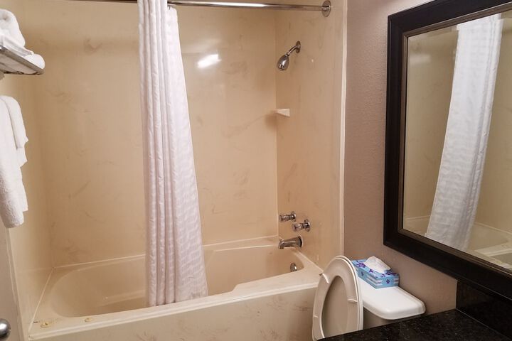 Room 30 of 52