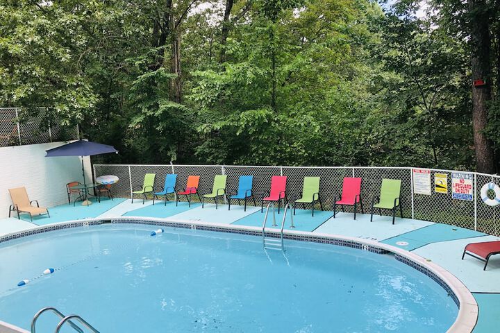 Pool 11 of 43