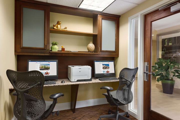 Business Center 40 of 40