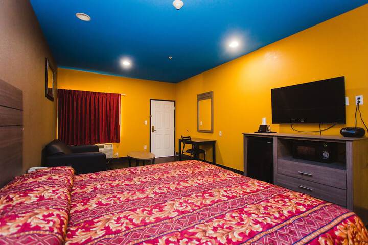 Room 36 of 38